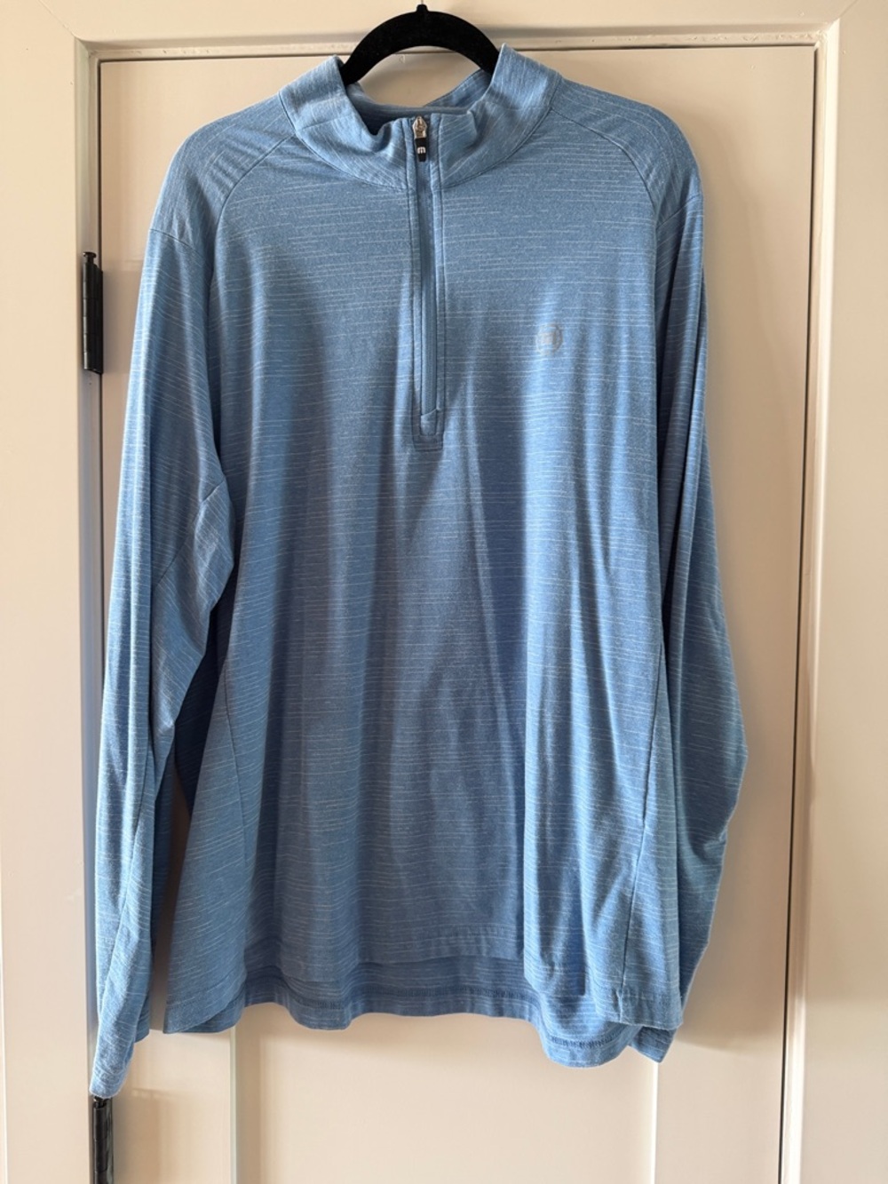 Travis Mathew Light Blue Long-Sleeve Quarter-Zip Pullover XL